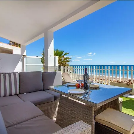 Casa Con Acceso Directo A La Playa De *